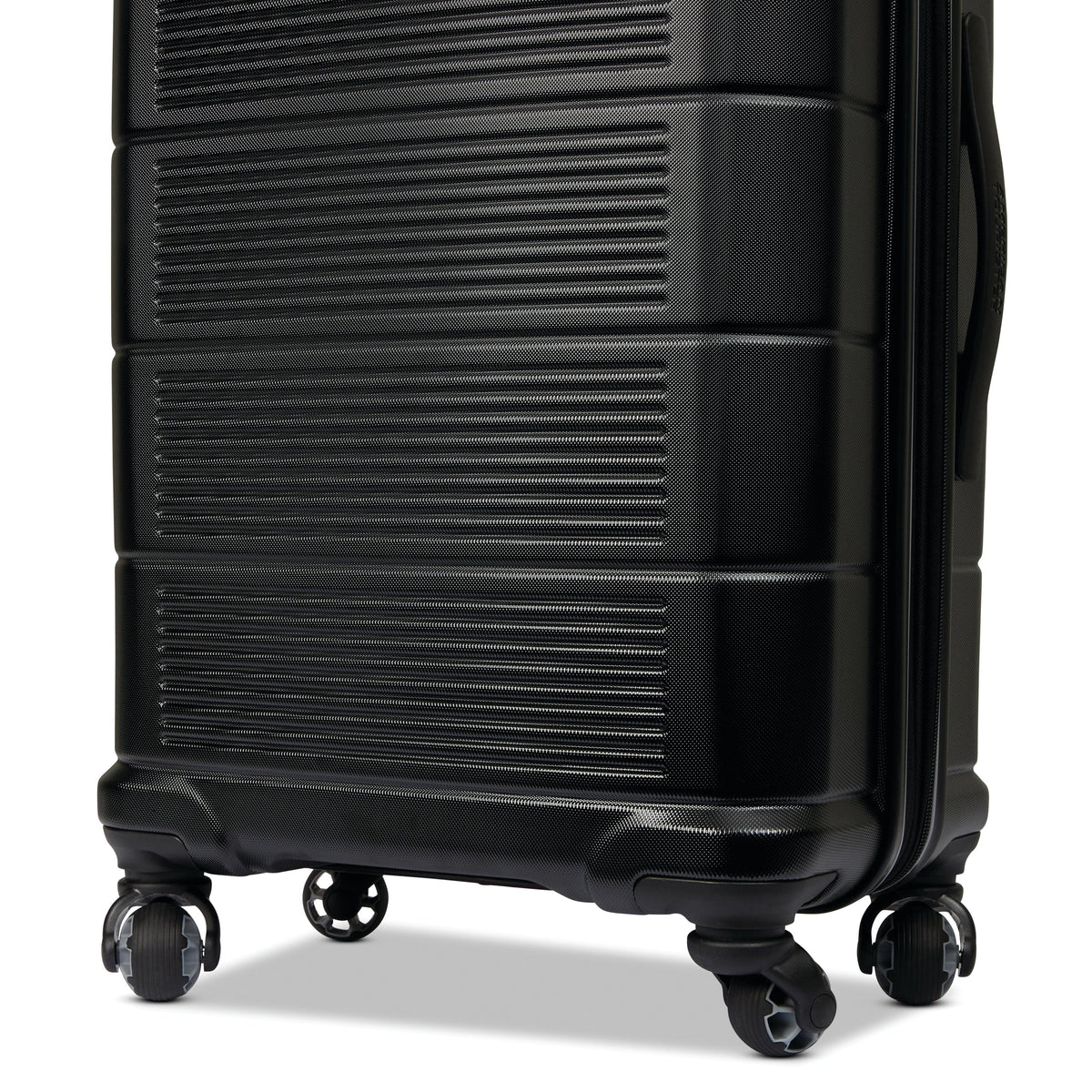 Hardside Medium Checked Spinner Luggage Jet Black Y293