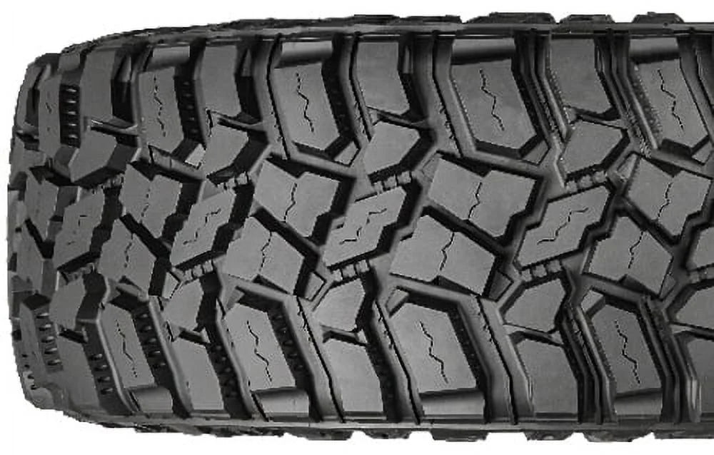 LT265/75R16 Mud Terrain Light Truck Tire D100232