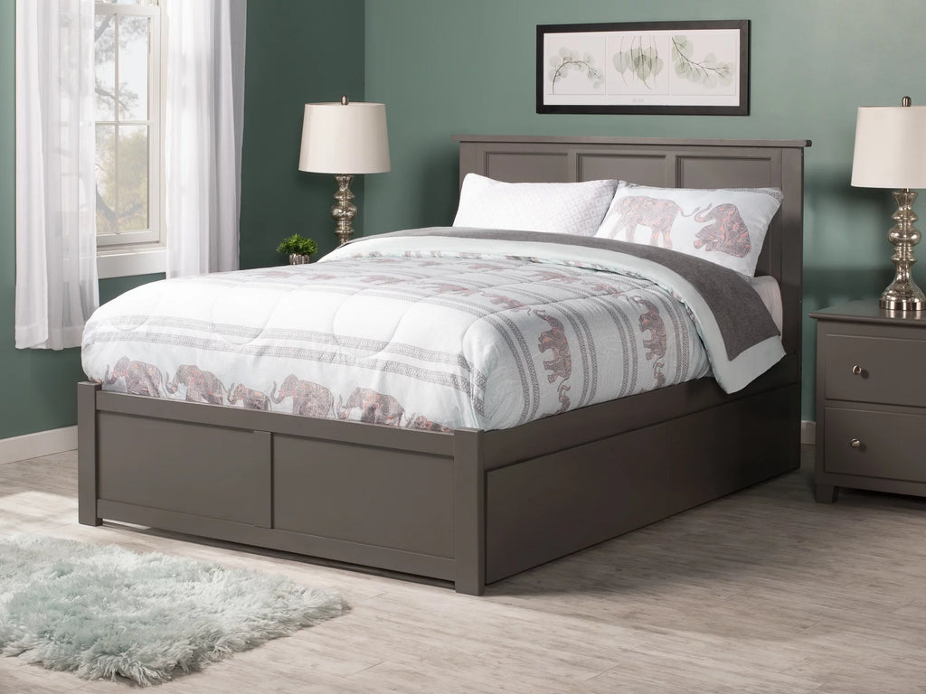 King Solid Wood Platform Bed with Footboard & 2 Storage Drawers in Grey D265