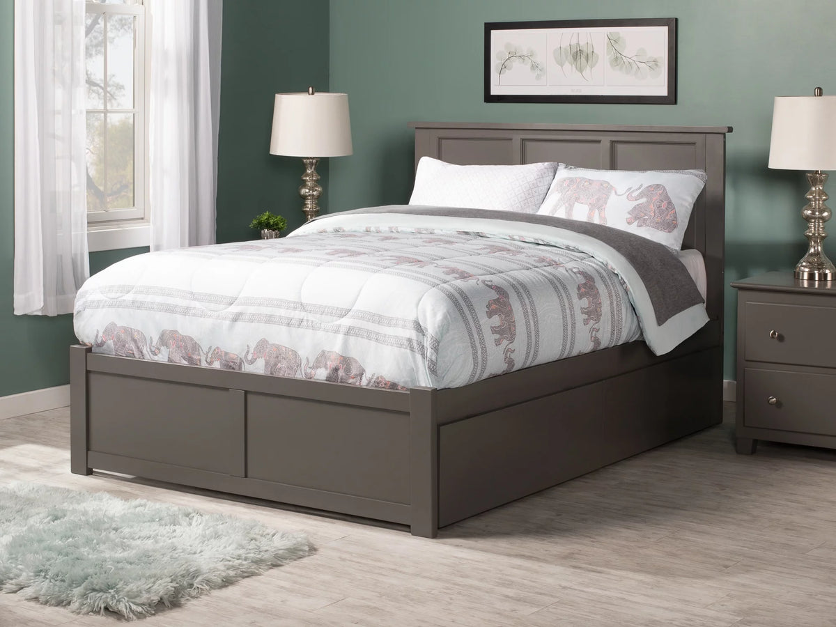 King Solid Wood Platform Bed with Footboard & 2 Storage Drawers in Grey D265