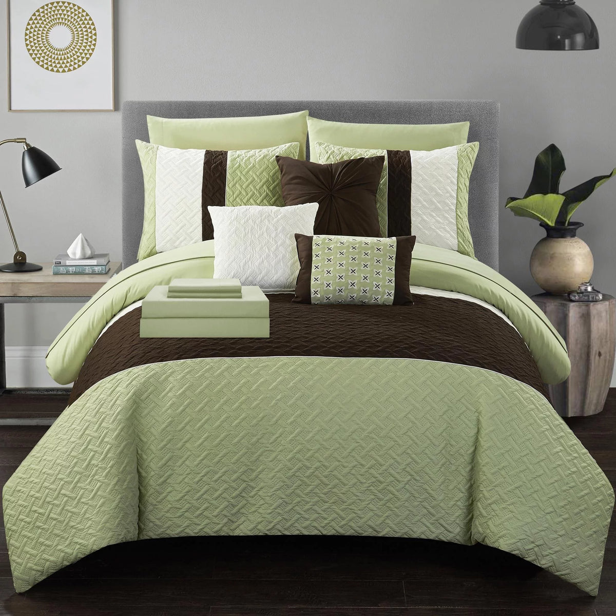 Queen 10 Pieces Green Bed In A Bag E1843