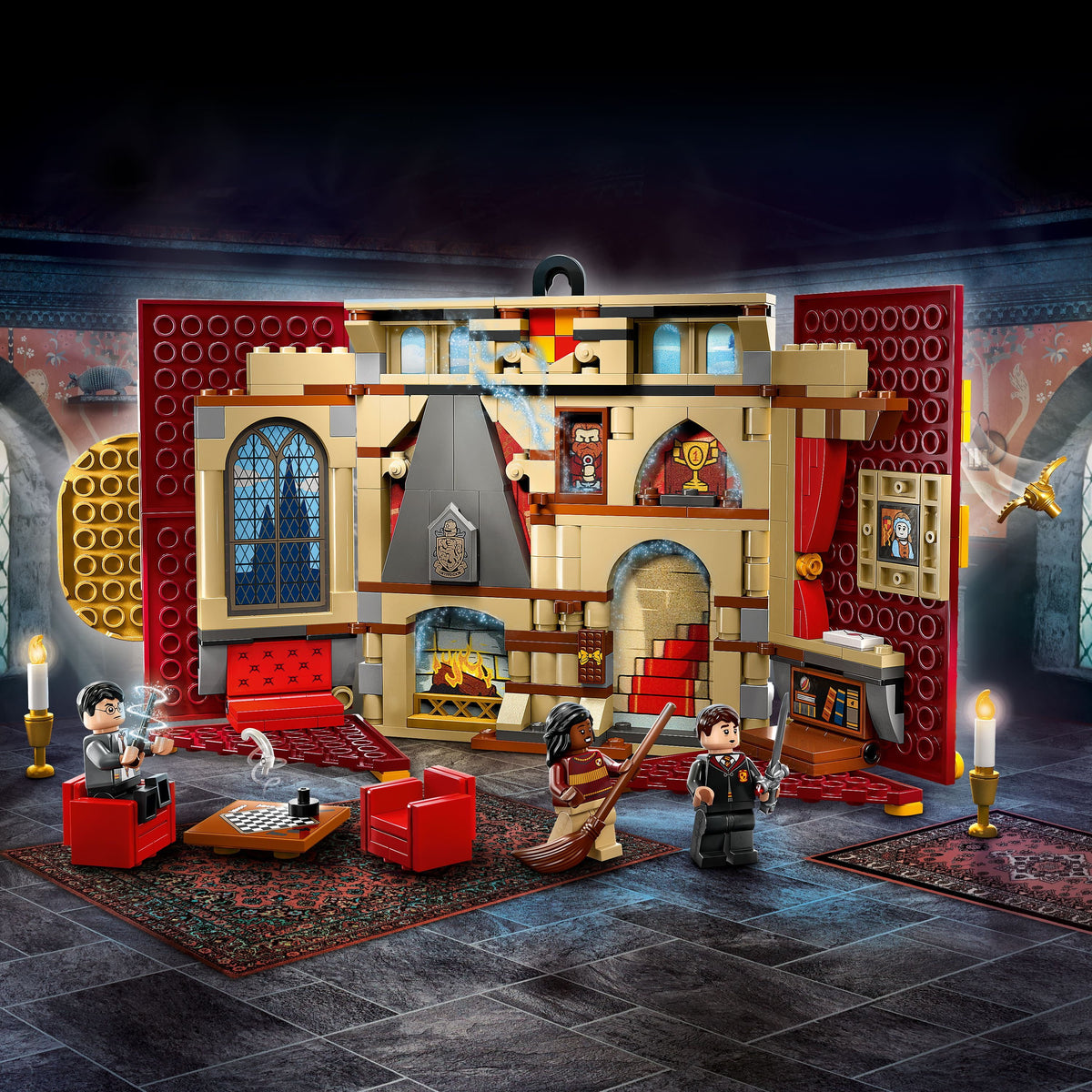 Building Set with 3 Minifigures V3743