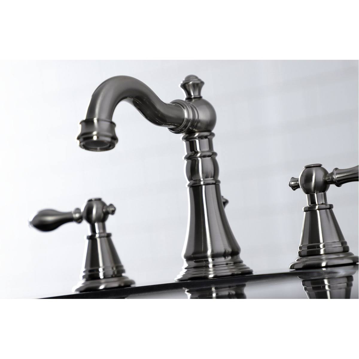 Polished Chrome Widespread Bathroom Faucet C576383