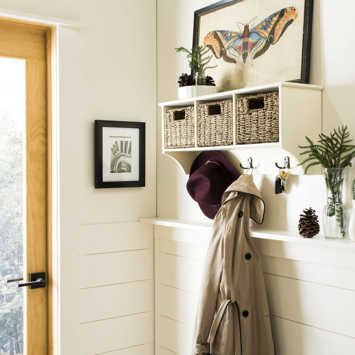 White Hanging 3 Basket Wall Rack G494