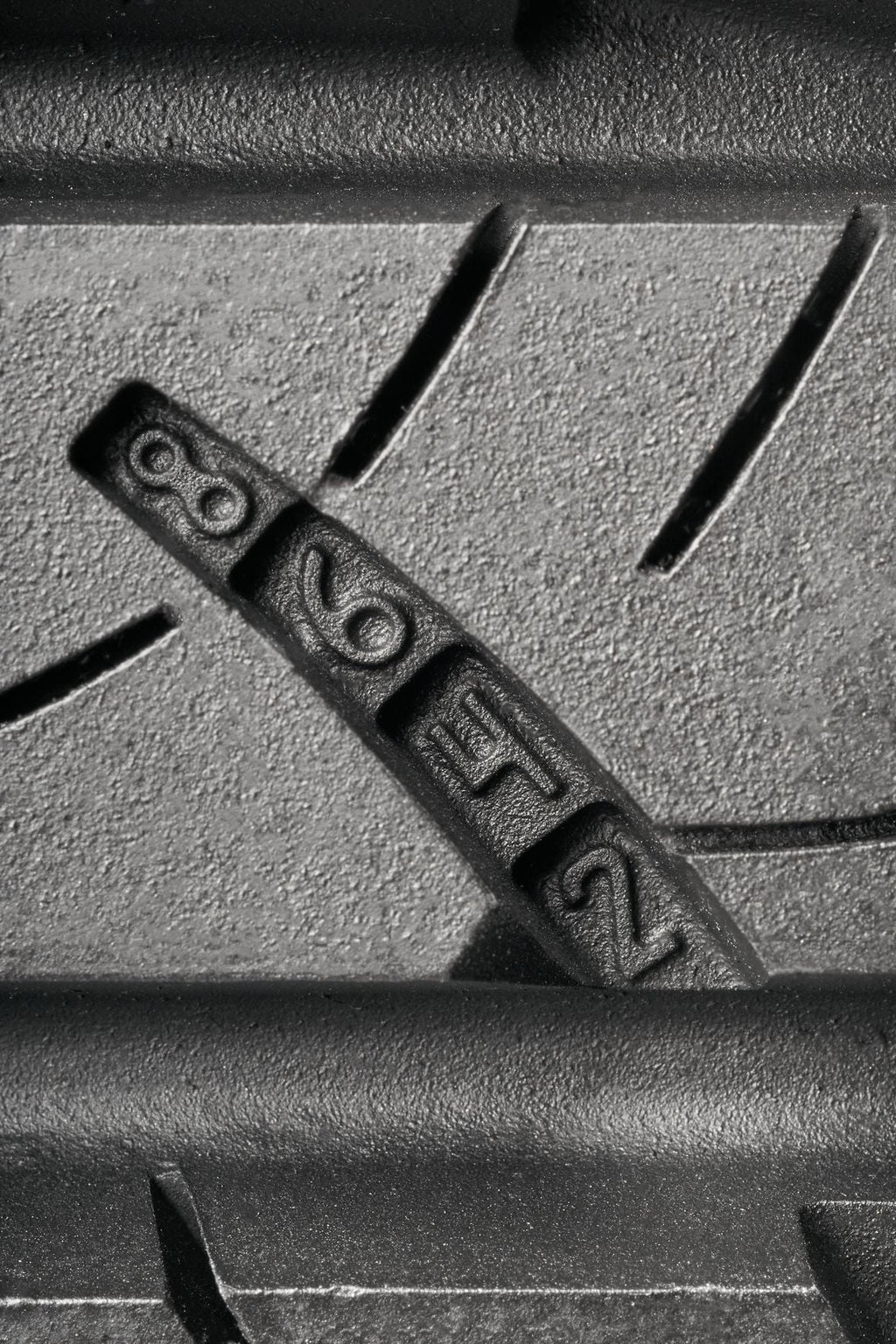 All-Season Tire B697639