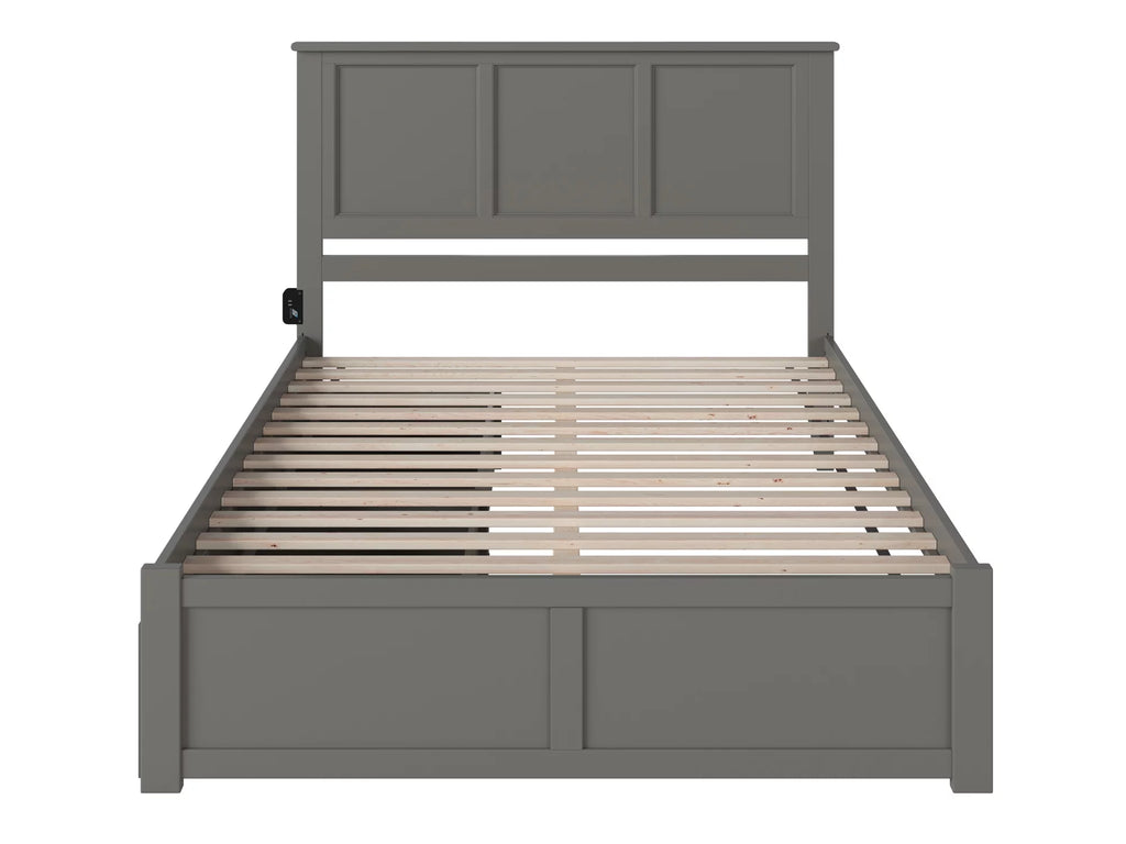 King Solid Wood Platform Bed with Footboard & 2 Storage Drawers in Grey D265