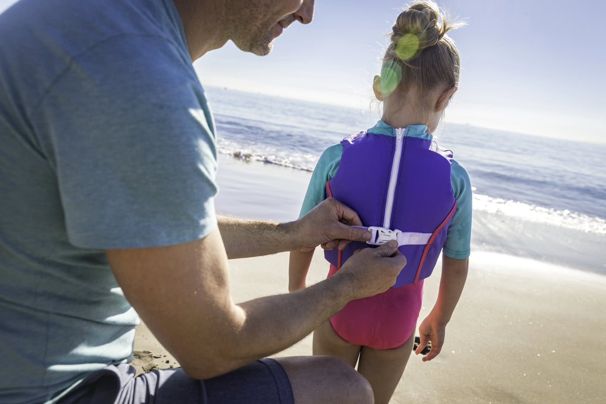 Mermaid 2-in-1 Life Vest with Rash Guard for Children 33-55 Pounds Q91185