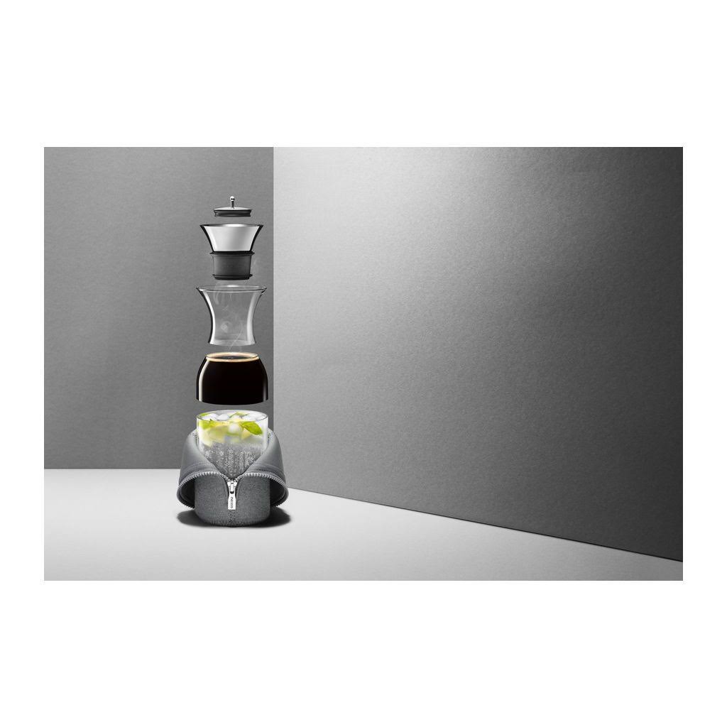Fridge Carafe with Woven Cover J444
