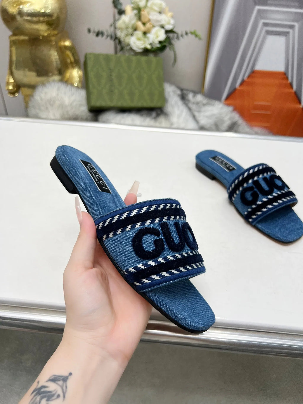 Slippers E613