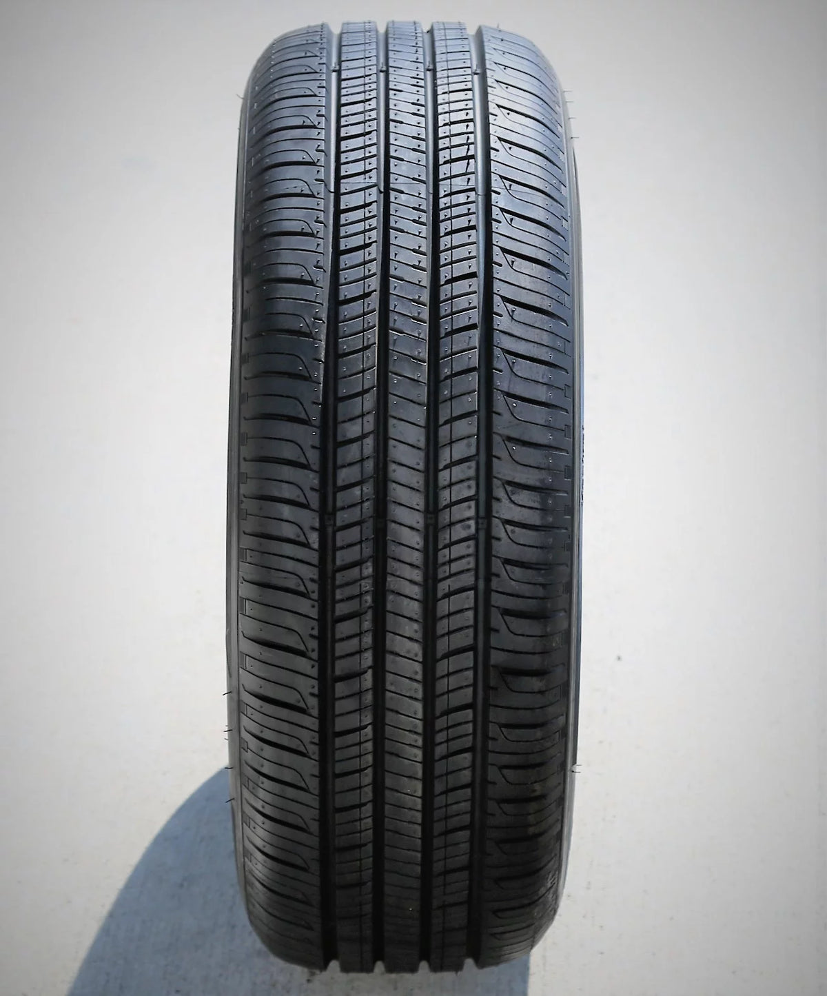 All Season 225/45R17 91W Passenger Tire F18793
