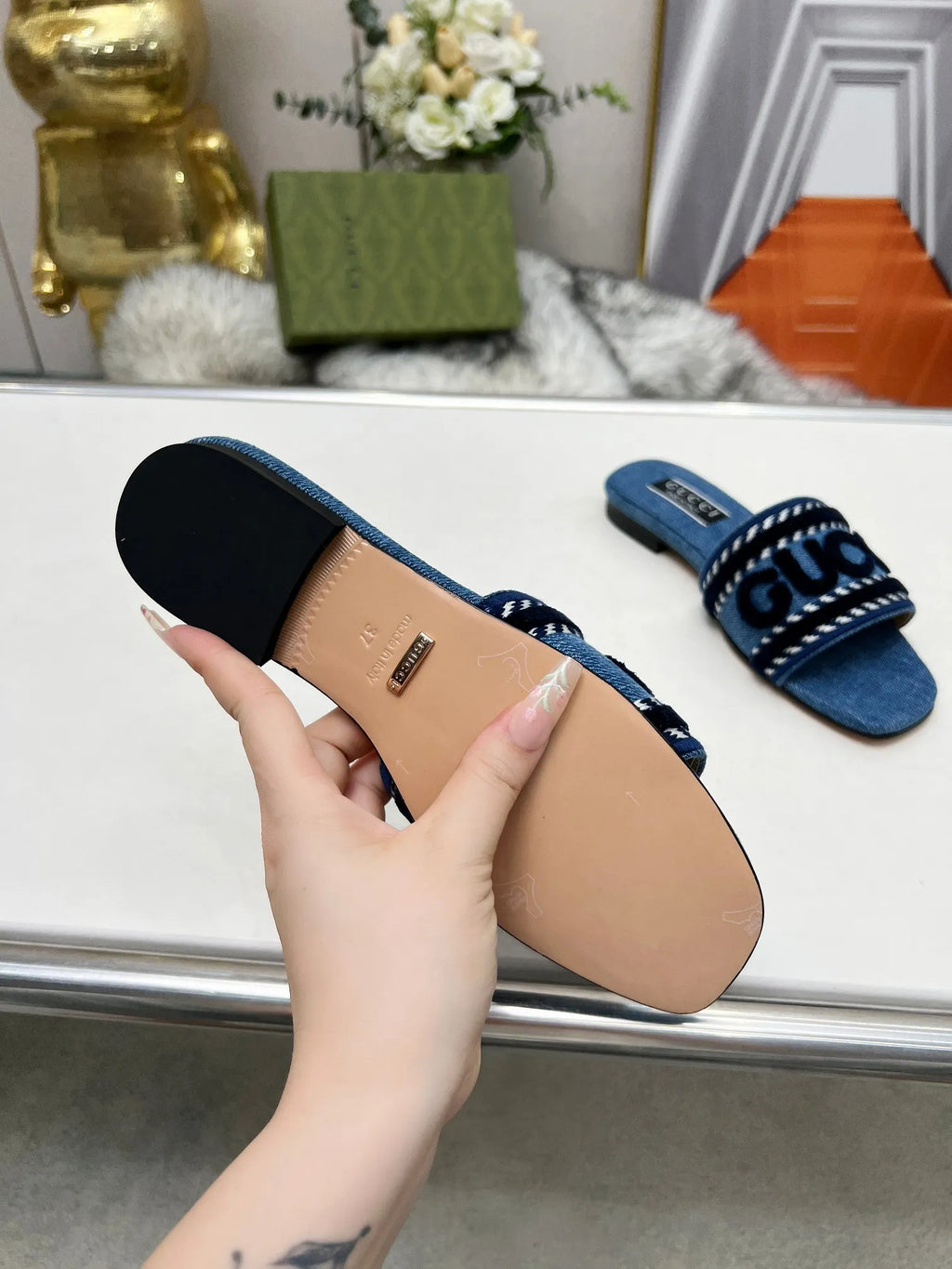 Slippers E613