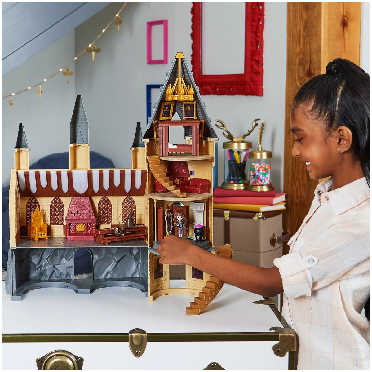 Hogwarts Castle with Lights and Sounds P245