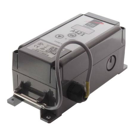 Single Stage Digital Temperature Control with Leads S3650